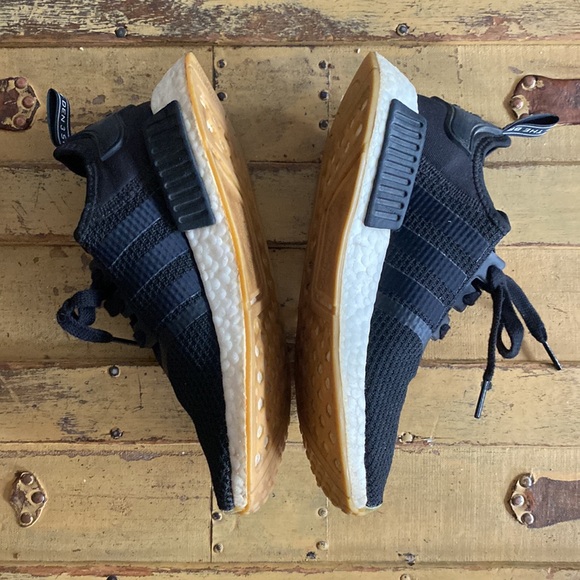 ADIDAS ORIGINALS NMD R1 BLACK TRAINERS WORKOUT SNEAKERS SHOES 5.5 MALE 7.5 WOMAN - Picture 8 of 16